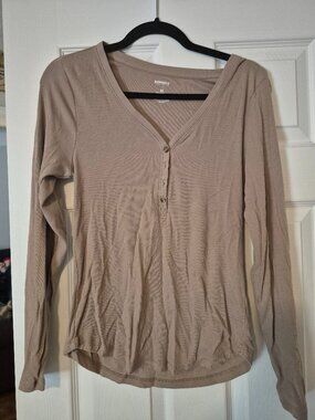 Long sleeve ladies top